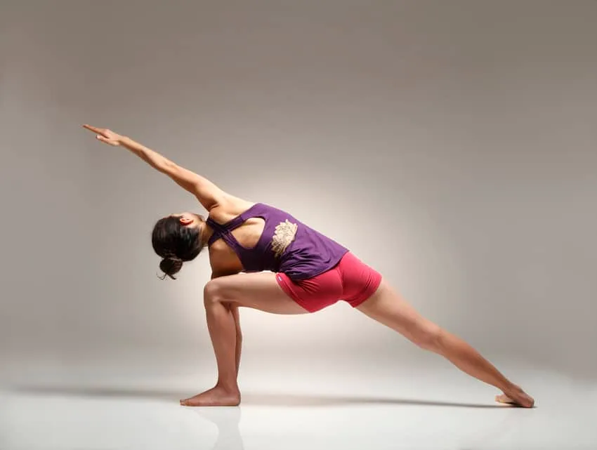 posture de yoga eka pada urdhvadhanurasana